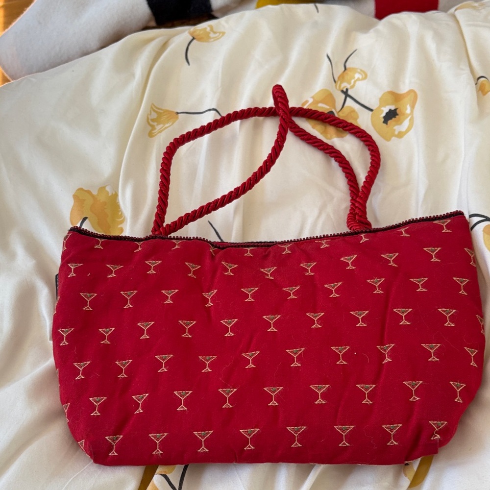 Red Martini Cocktail-Print Shoulder Bag